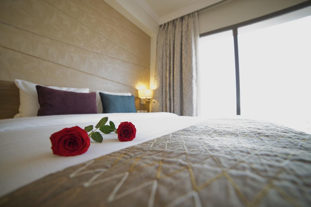 Golden Tulip Dammam Corniche Hotel Kültér fotó