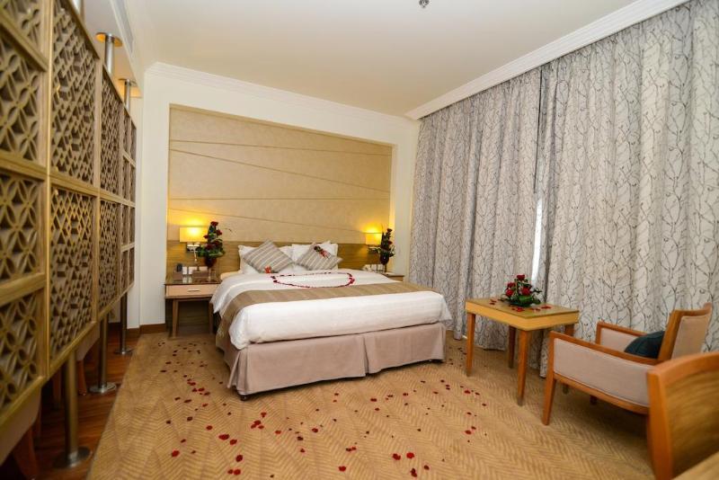 Golden Tulip Dammam Corniche Hotel Kültér fotó
