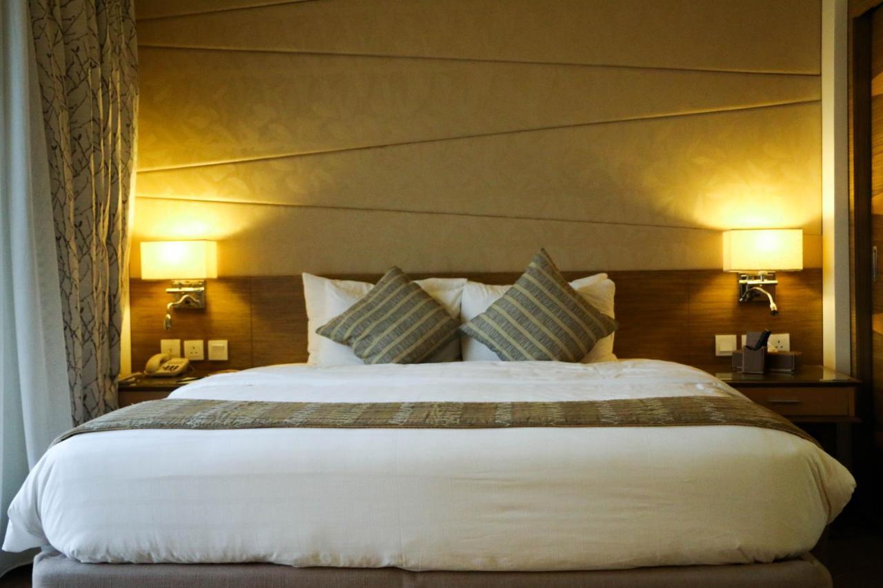 Golden Tulip Dammam Corniche Hotel Kültér fotó
